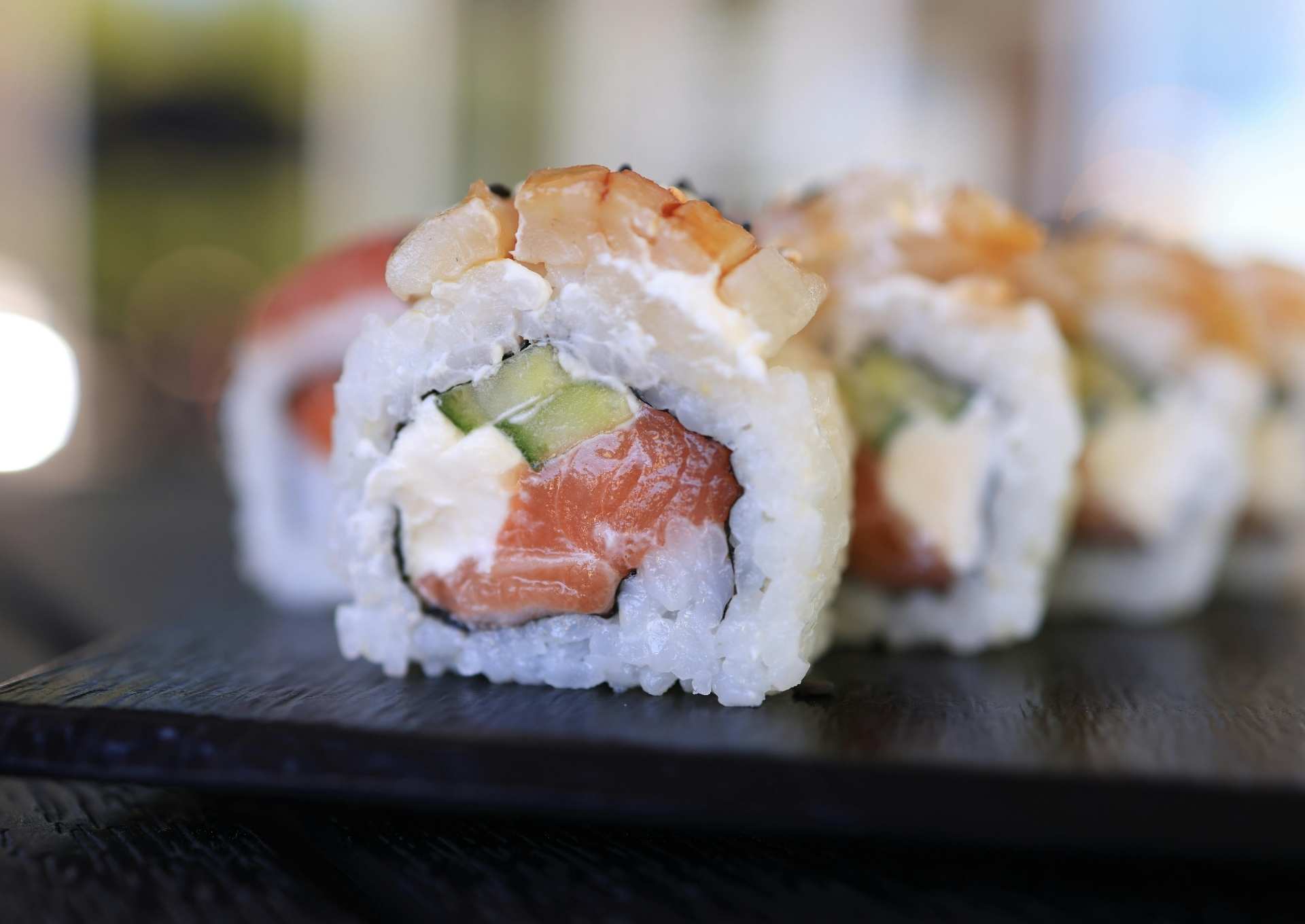 uramaki-odwrocone-sushi